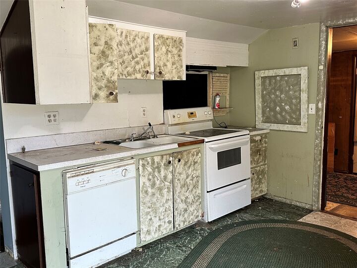 Property Photo:  215 2nd Street  MT 59856 