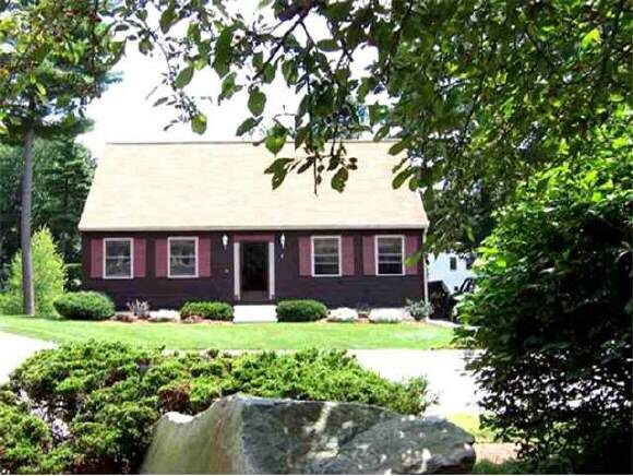 Property Photo:  7 Roseann Circle  NH 03062 