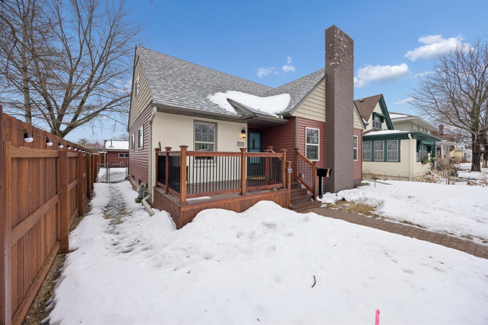 Property Photo:  706 13th Avenue S  MN 56301 
