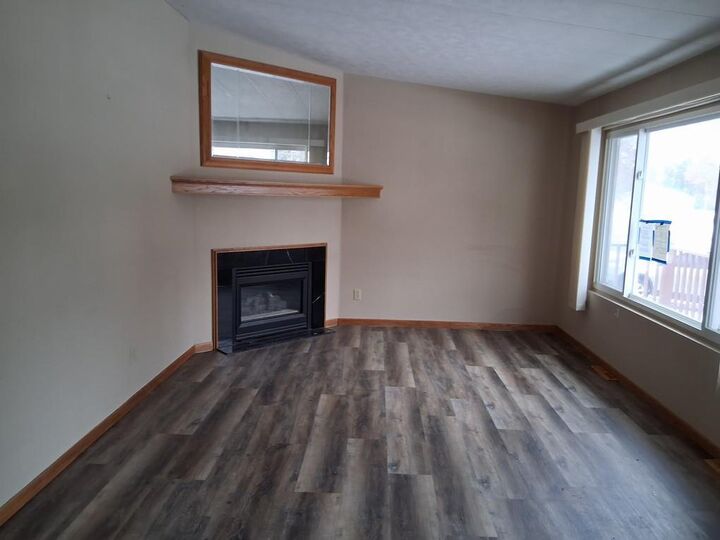 Property Photo:  230 Spruce Drive E  MN 55302 