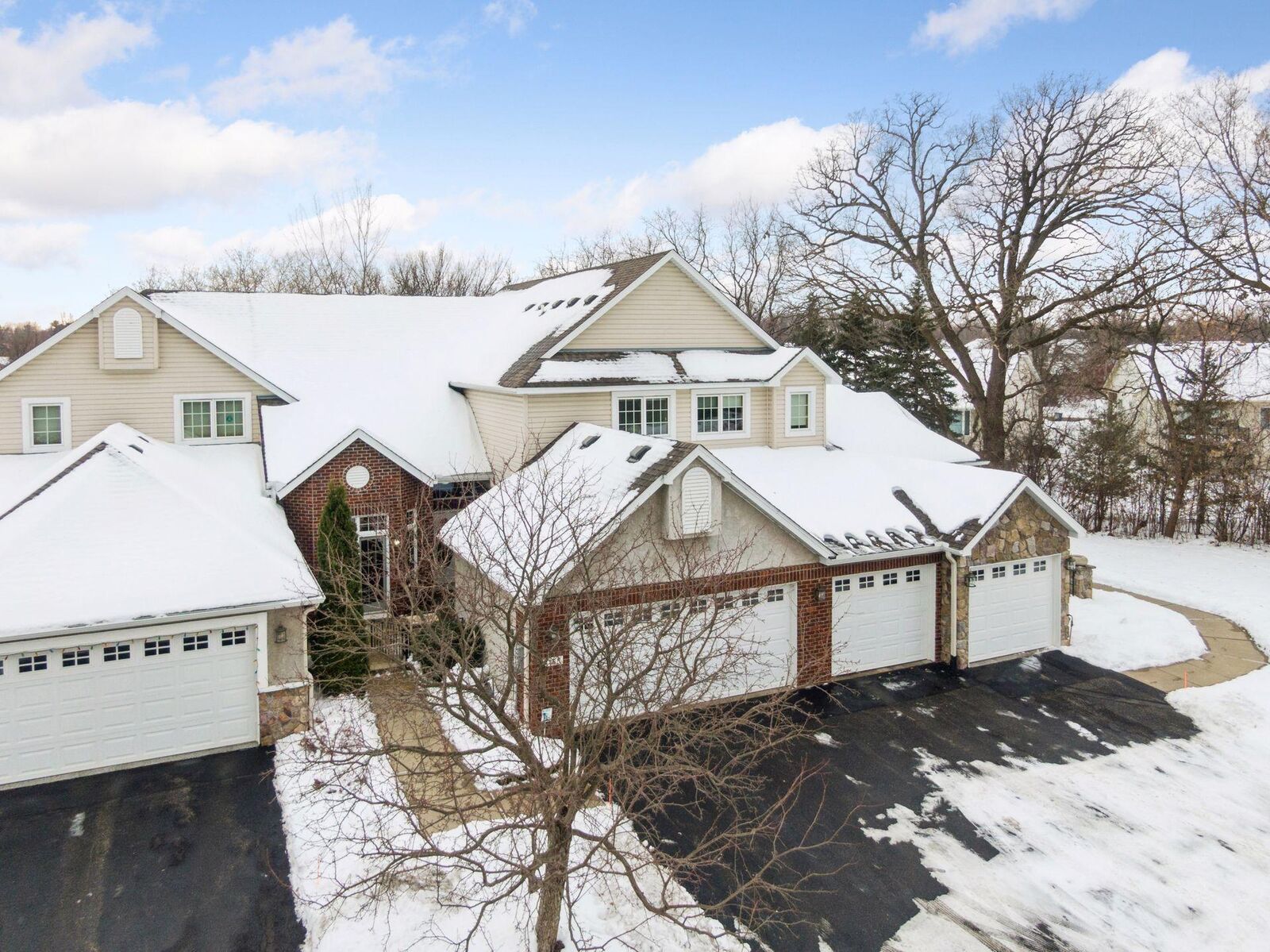 Property Photo:  4185 Yuma Lane N  MN 55446 