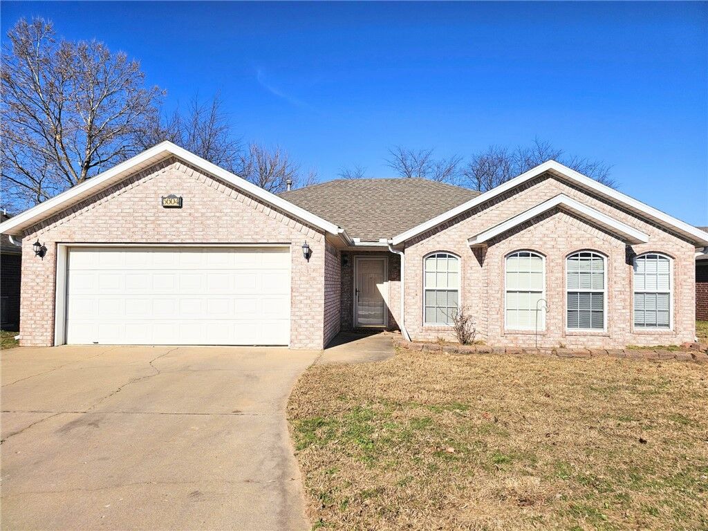 Property Photo:  3604 Carriageway Avenue  AR 72712 