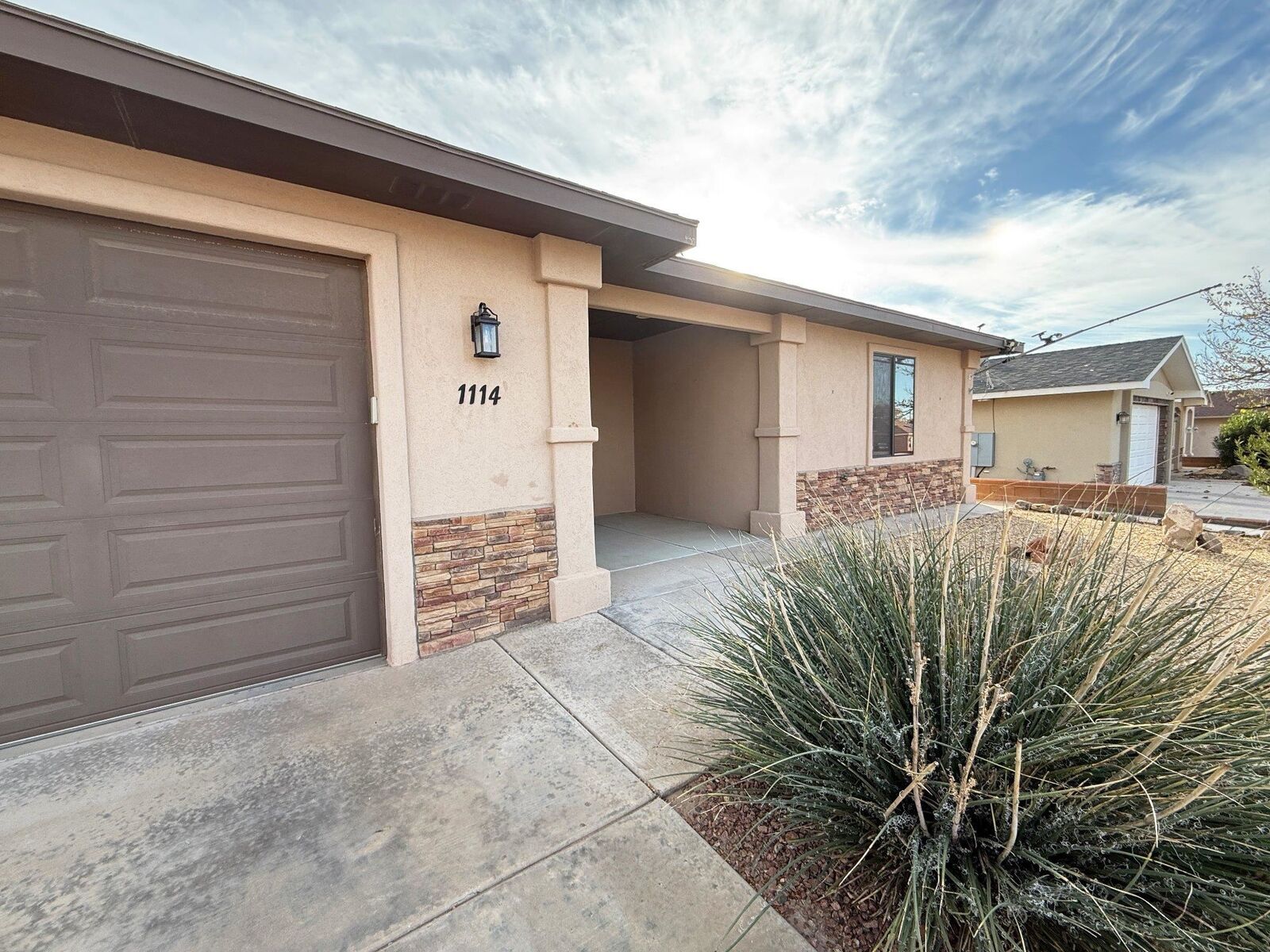 Property Photo:  1114 Pajarito Dr  NM 88310-5544 