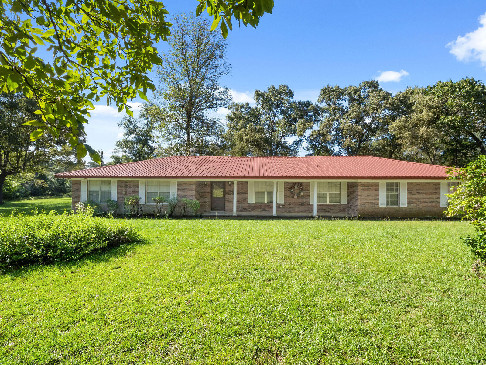 Property Photo: 4450 Camp Baker Rd LA 71446