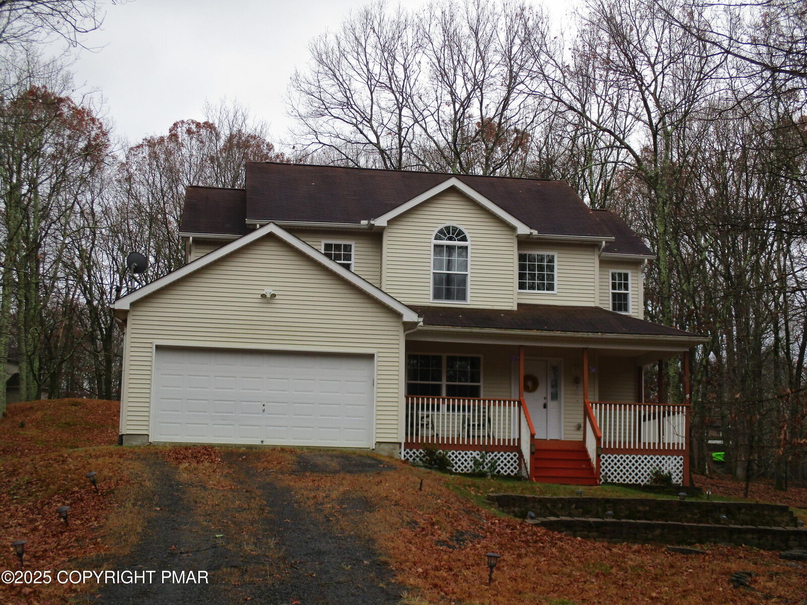 Property Photo:  3290 Bluebird Drive  PA 18324 