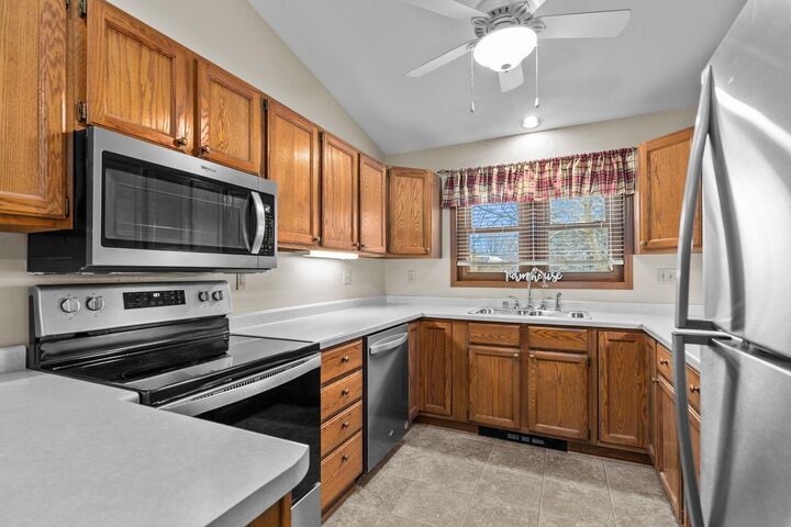 Property Photo: 921 Babcock Street 11 WI 54956