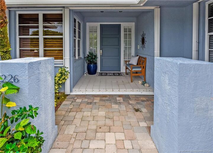 Property Photo:  1226 SE Brewster Place  FL 34997 