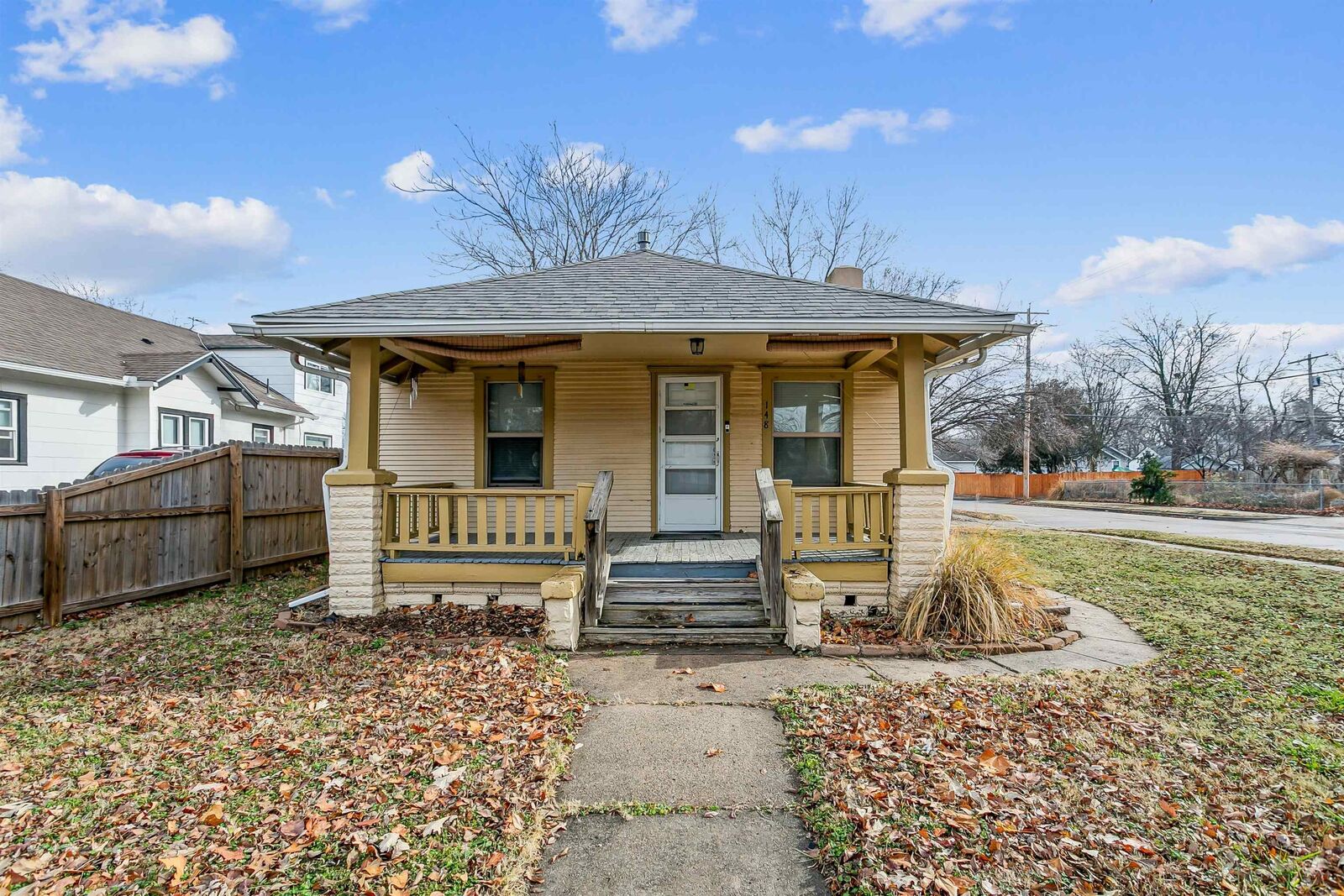 Property Photo: 148 S Edwards Ave KS 67213