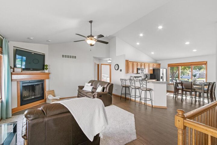 Property Photo:  4229 Baybrook Drive  WI 53546 