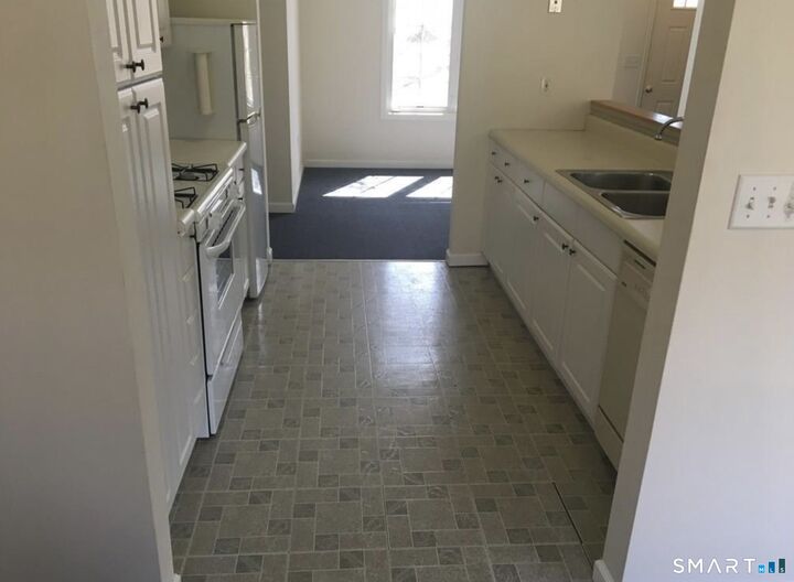 Property Photo:  70 Hubbard Road 23  CT 06437 