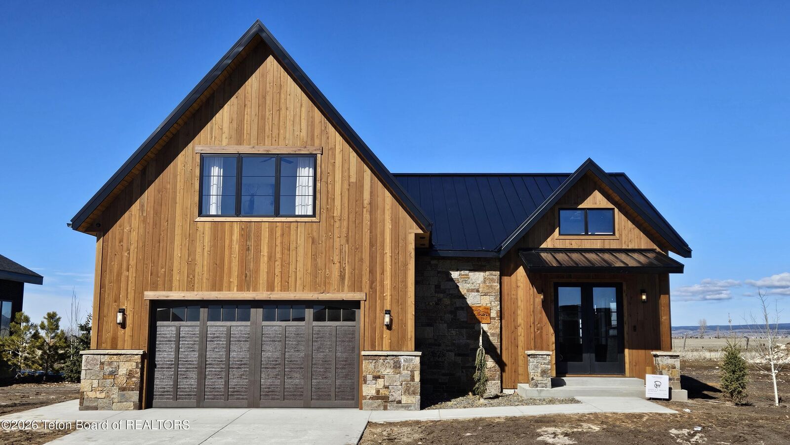 Property Photo:  1030 Iroquois Avenue  ID 83422 