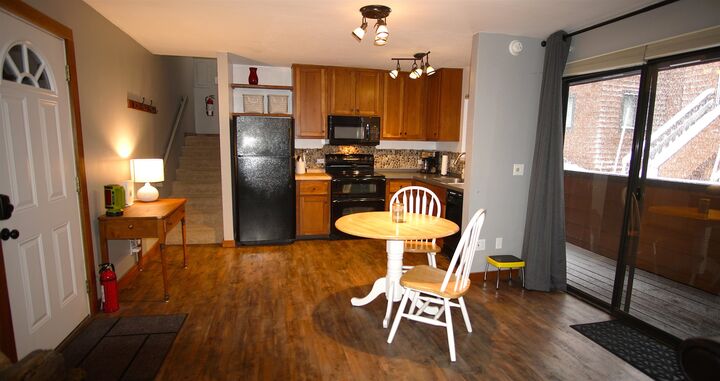 Property Photo:  11723 Snowpeak Way 567  CA 96161-8034 