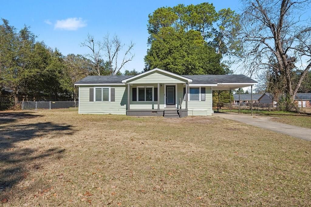 Property Photo: 607 16th Avenue GA 31701