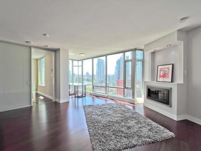 Property Photo:  1602 1255 Seymour Street  BC V6B 0H1 
