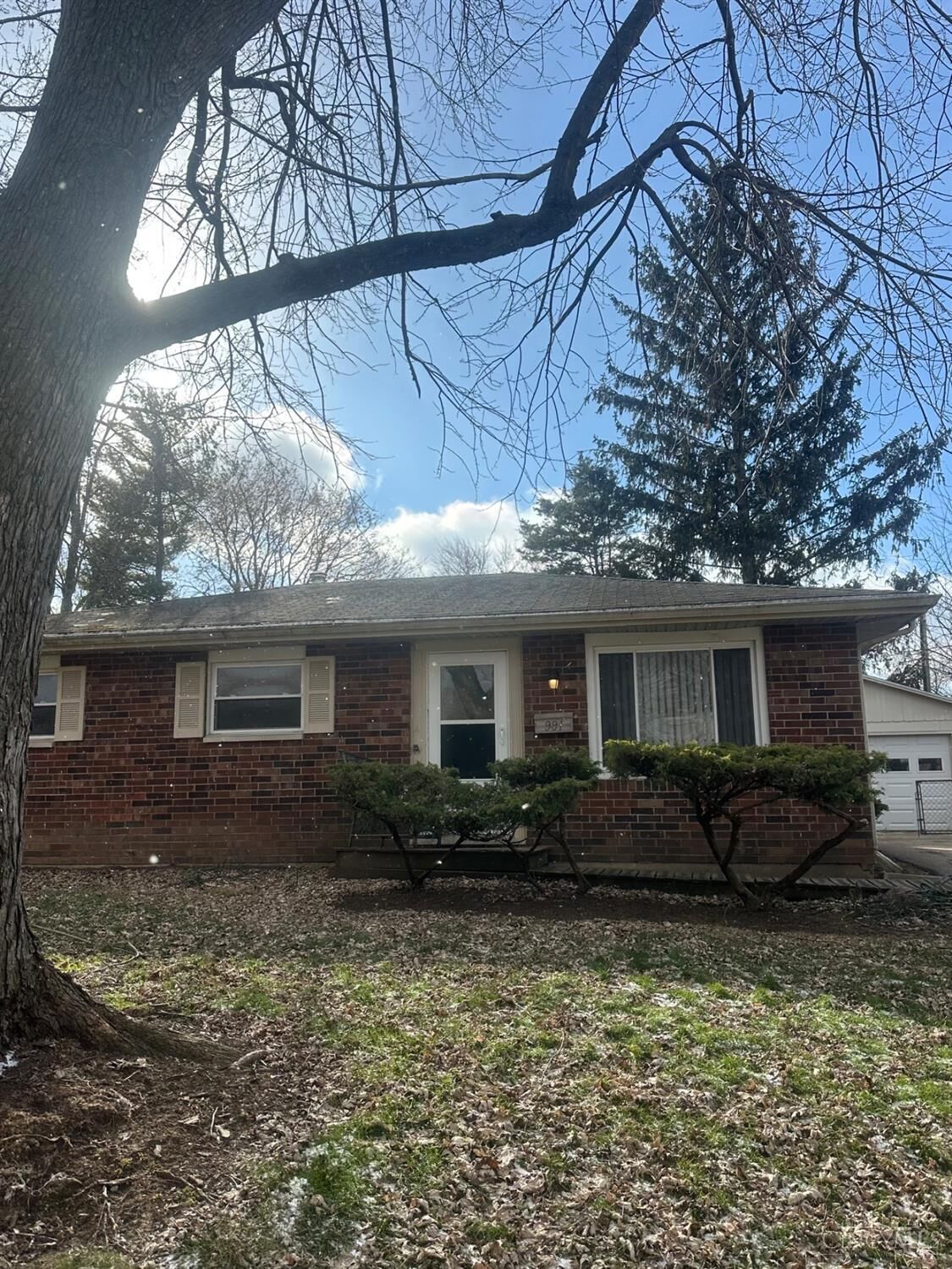 Property Photo:  991 Deerfield Court  OH 45385 