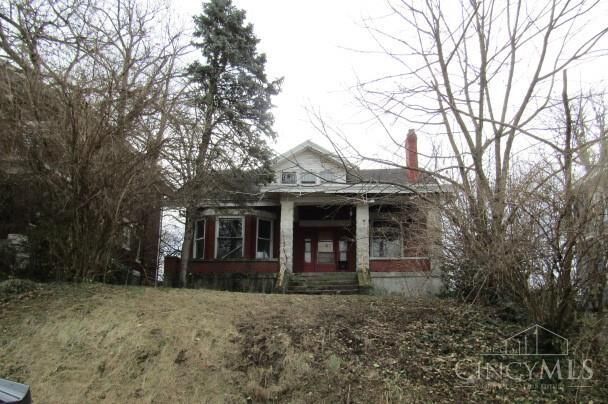 Property Photo:  517 Riddle Road  OH 45220 