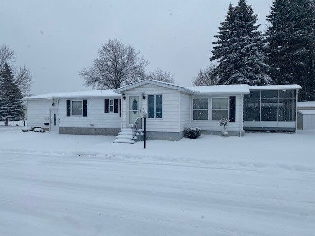 Property Photo: 4509 S Park Lane PA 16506