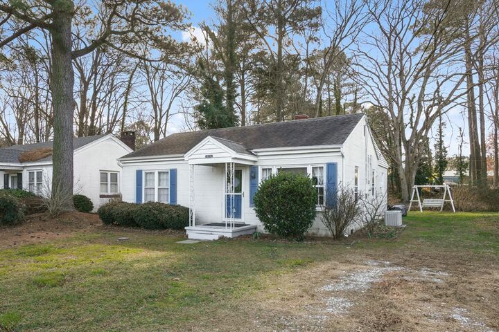 Property Photo:  24042 Bennett St  VA 23421 