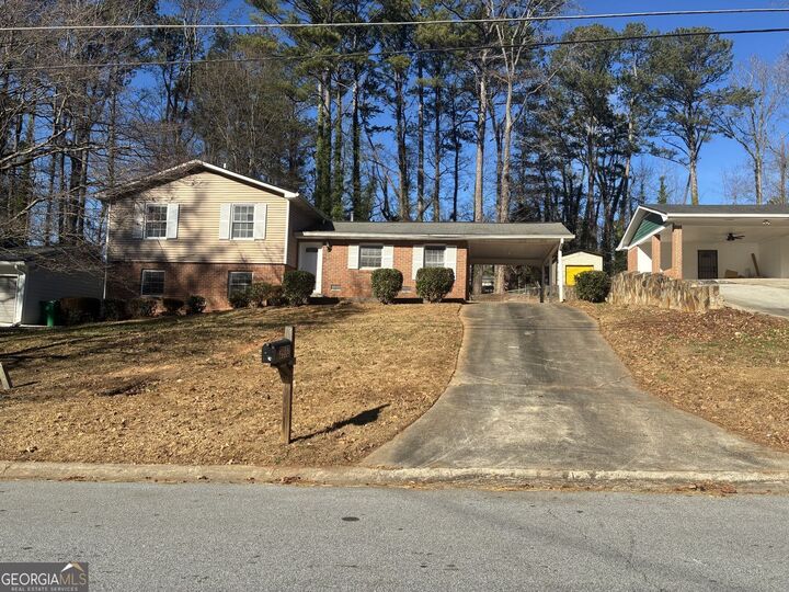 Property Photo:  3992 Maplewood Drive  GA 30035 