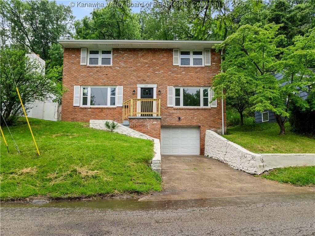 Property Photo: 1255 Park Avenue WV 25302