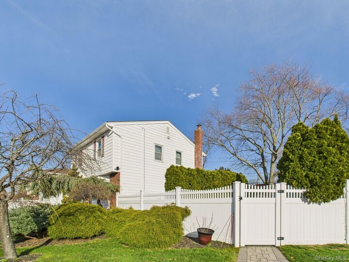 Property Photo:  803 Michele Lane  NY 11793 