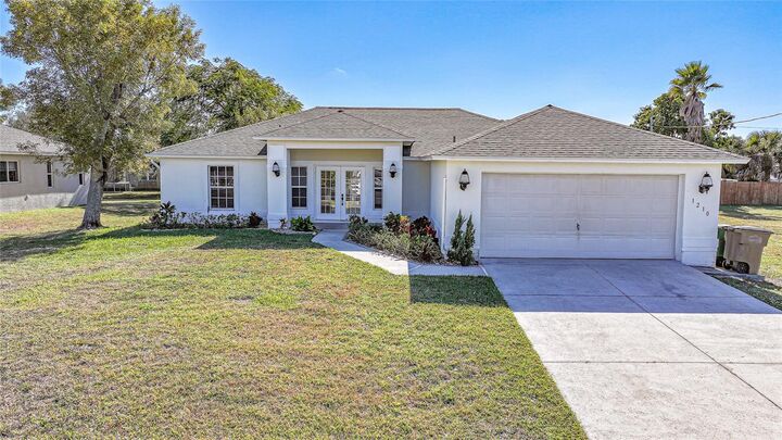 Property Photo:  1210 SW 10th Terrace  FL 33991 