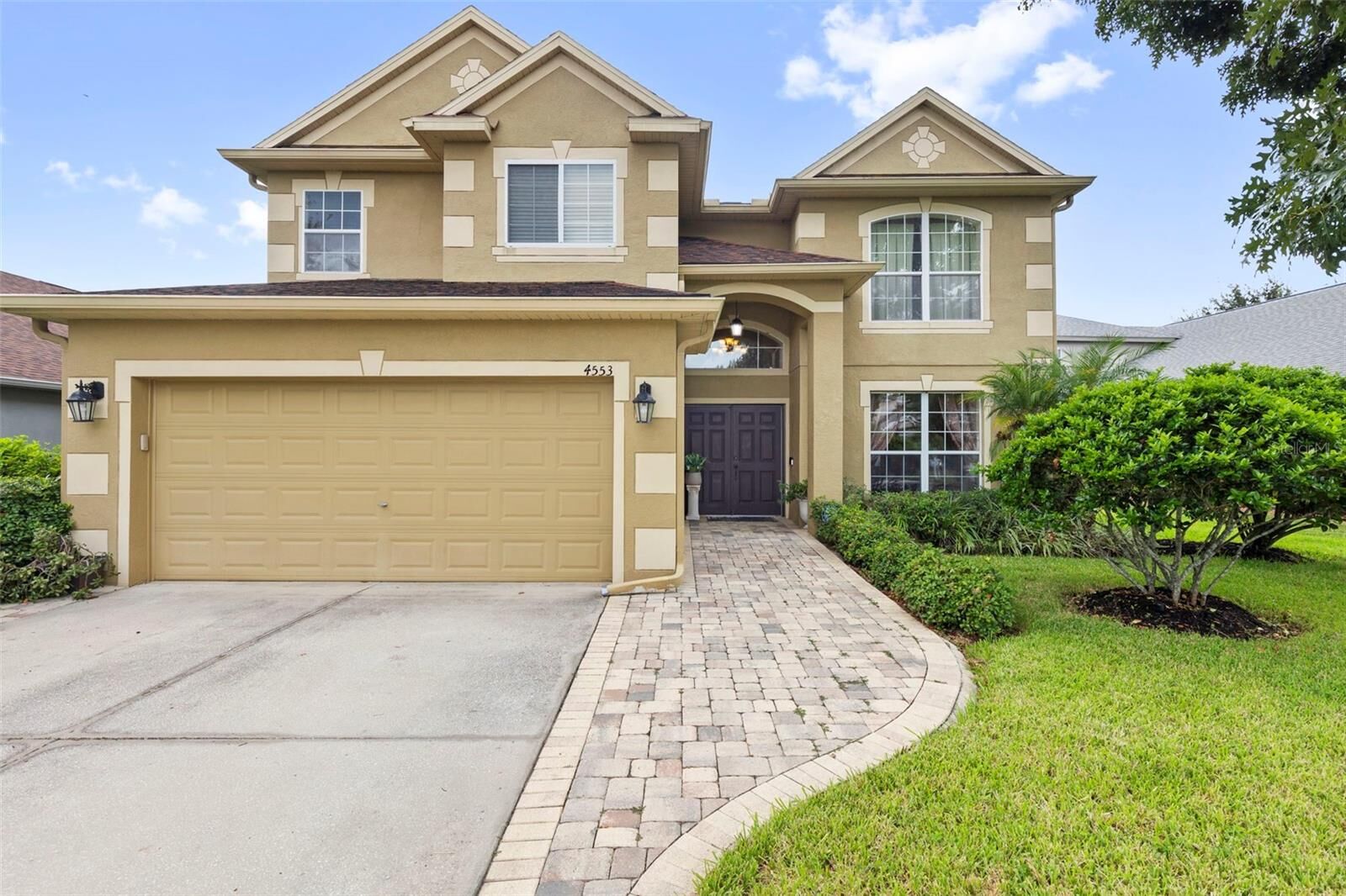 Property Photo:  4553 Pointe O Woods Drive  FL 33543 