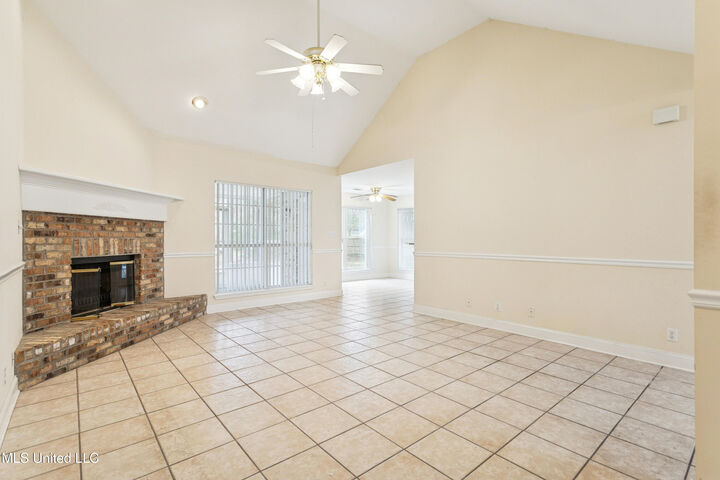Property Photo:  211 Hilltop Drive  MS 39426 