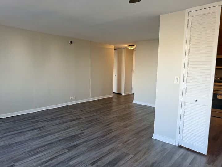 Property Photo: 655 W Irving Park Road 1108 IL 60613