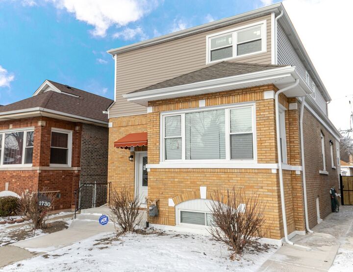 Property Photo: 1730 E 83rd Place IL 60617