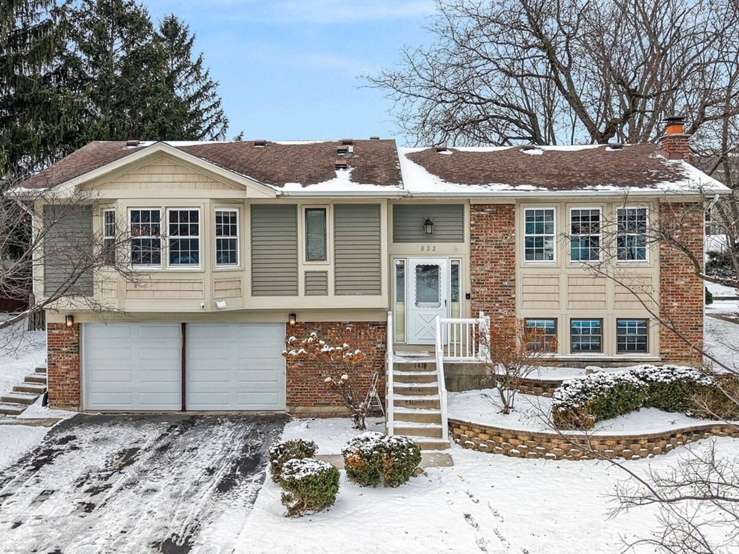 Property Photo:  632 Sheffield Lane  IL 60440 