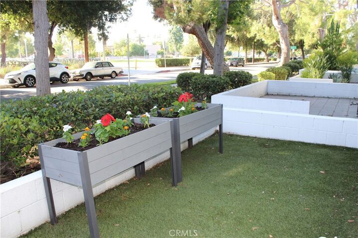 Property Photo:  591 N Garfield 5  CA 91101 