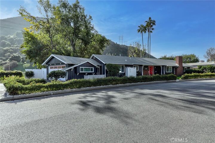 Property Photo: 3212 W Valley Heart Drive CA 91505