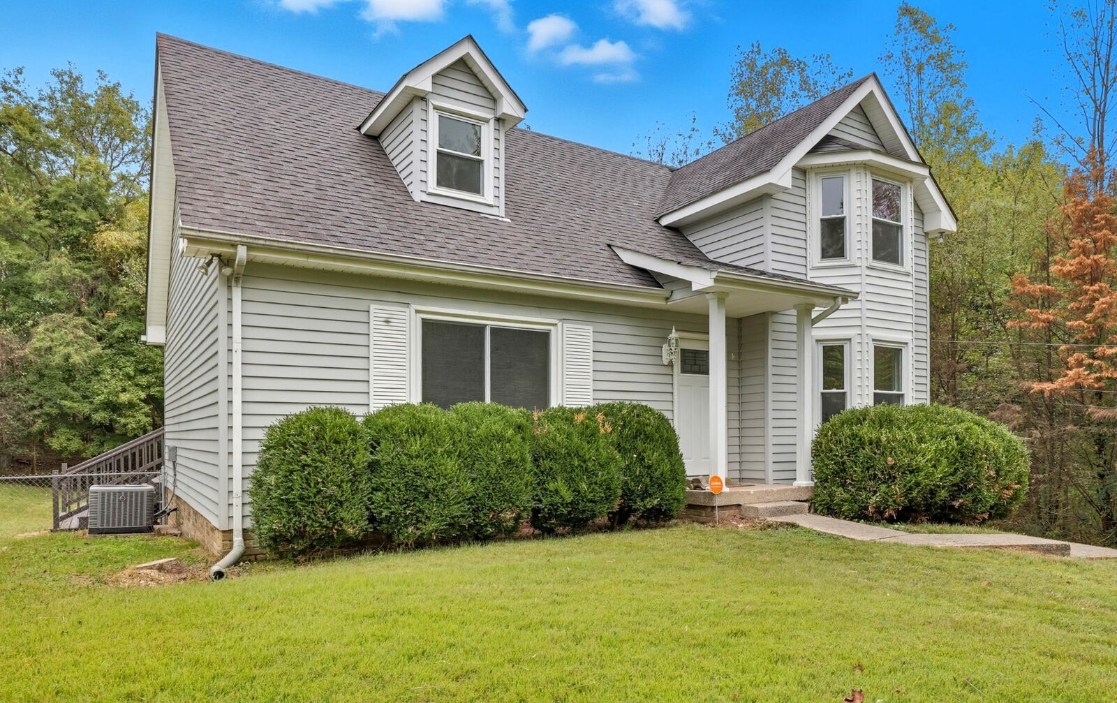 Property Photo:  1307 Sun Valley Rd  TN 37040 