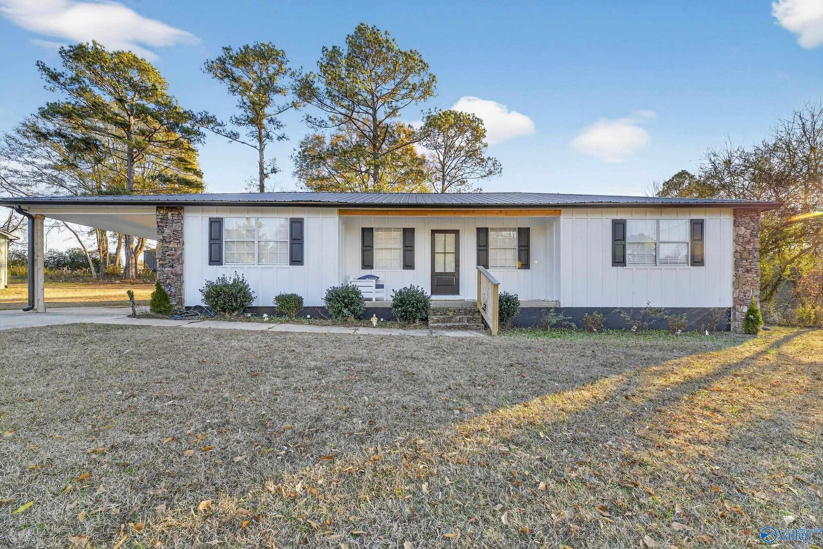 Property Photo:  72 Alexandria Heights Circle  AL 36250 