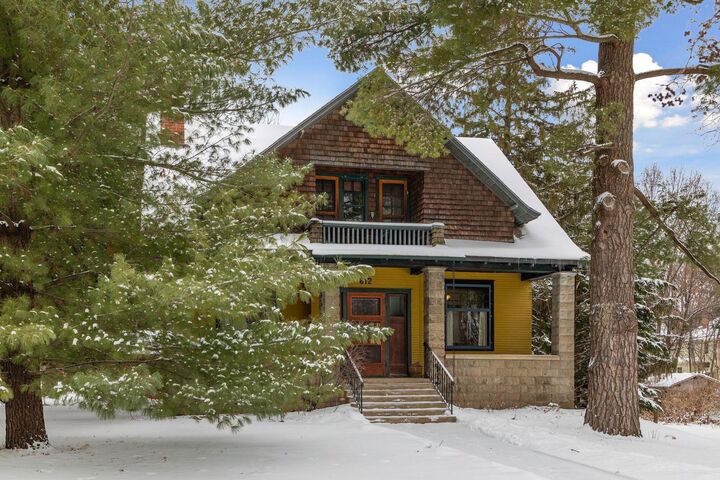 Property Photo:  812 Saint Olaf Avenue  MN 55057 