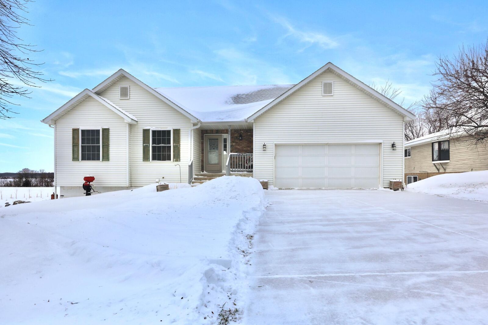 Property Photo:  101 2nd Street  MN 56340 