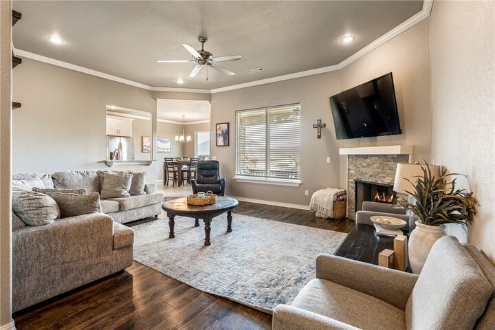 Property Photo:  530 Captain Stockton Street  AR 72753 