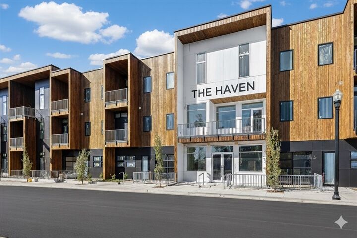 Property Photo:  905 SE 4th Street 104  AR 72712 