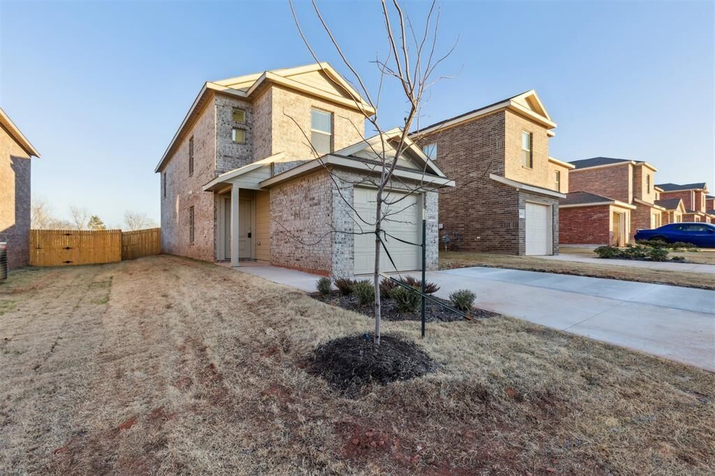 Property Photo:  14910 Parkway Center Avenue  OK 73134 