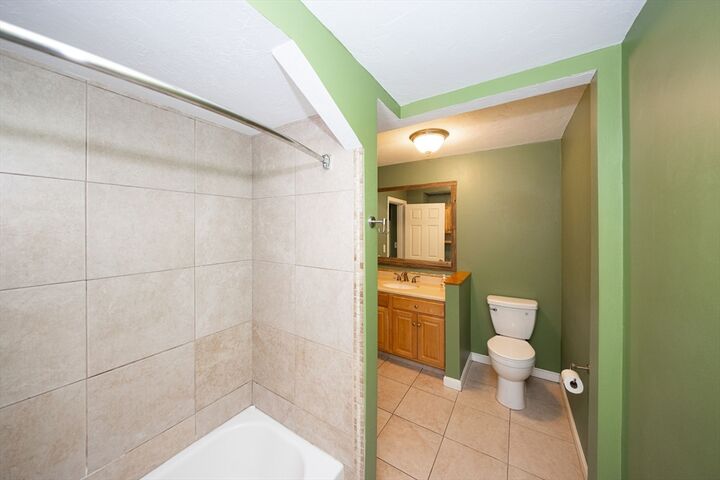 Property Photo:  1025 Mechanic Street  MA 01453 