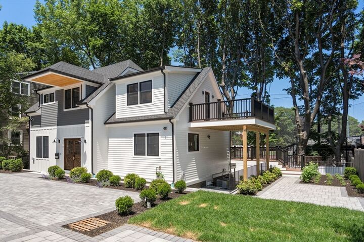 Property Photo:  216 Aspinwall Ave, 3  MA 02446 