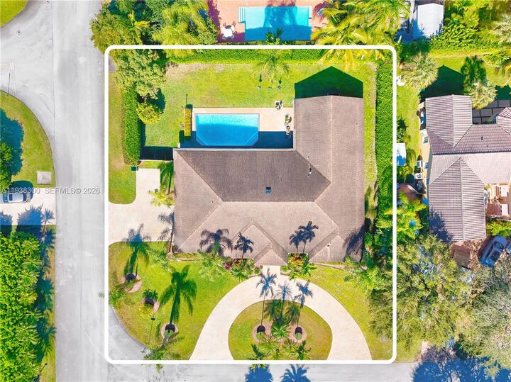 Property Photo: 9995 SW 126th Ter FL 33176