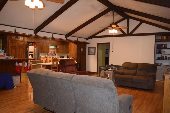 Property Photo:  1746 Orchid Ln  TX 77665-0000 