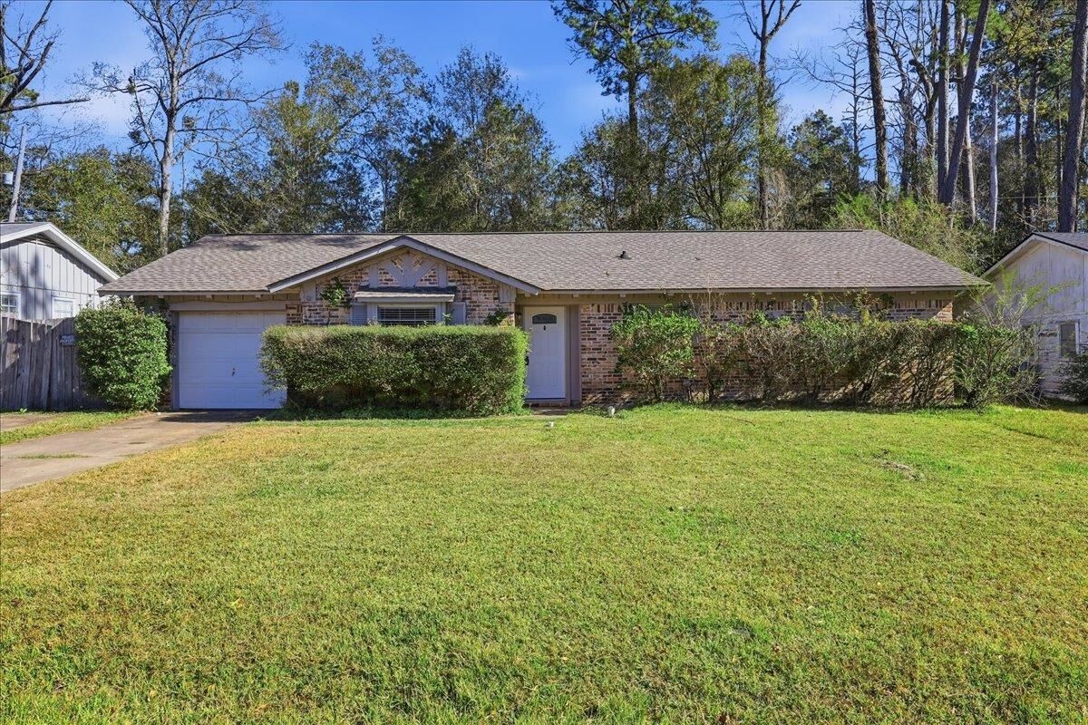 Property Photo: 415 Maplewood St. TX 77625