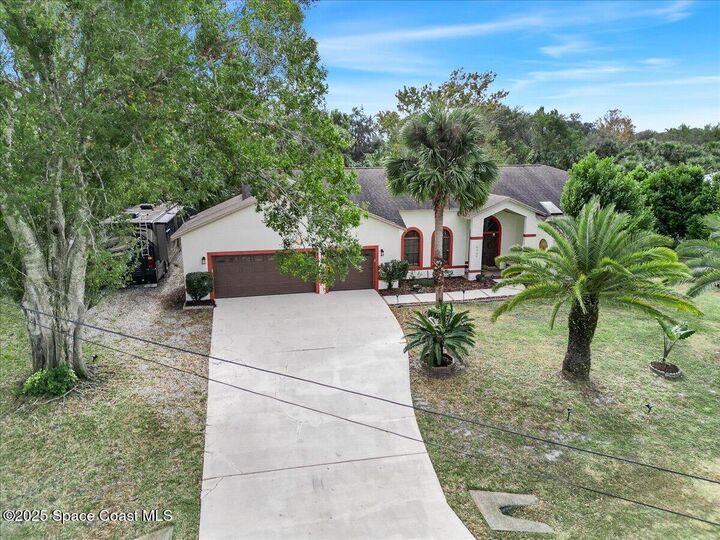 Property Photo:  6349 Whispering Lane  FL 32780 