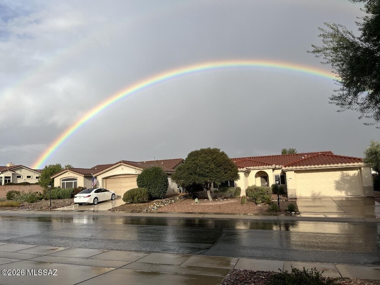 Property Photo:  2065 E Bighorn Mountain Drive  AZ 85755 