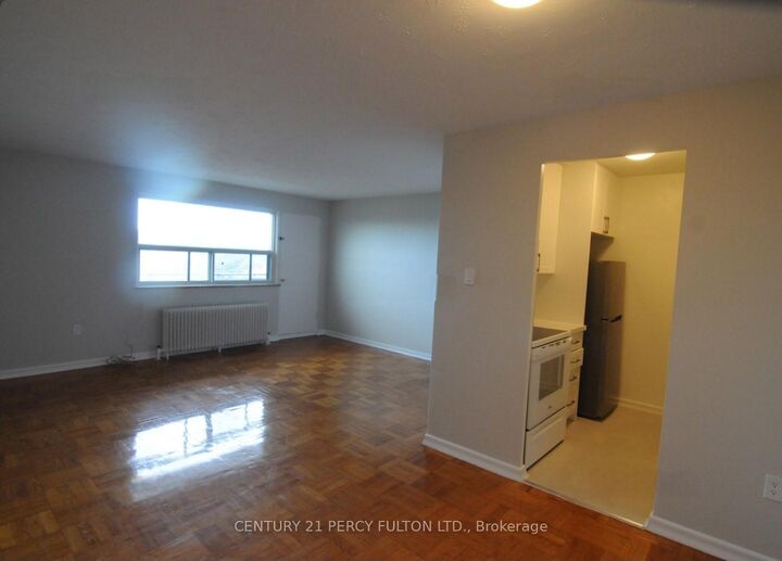 Property Photo:  1305 Wilson Avenue 807  ON M3M 1J2 