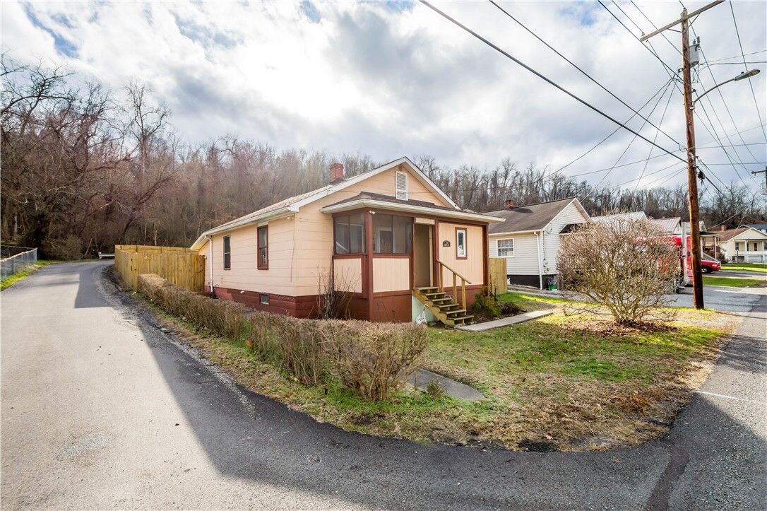 Property Photo: 201 Brown Street PA 15417