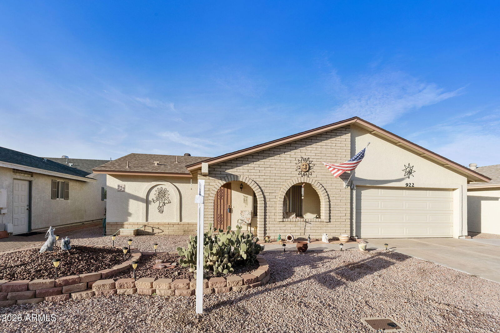 Property Photo:  922 S 79th Way  AZ 85208 